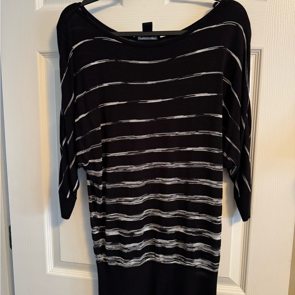 White House Black Market Black and White Women's Sweater